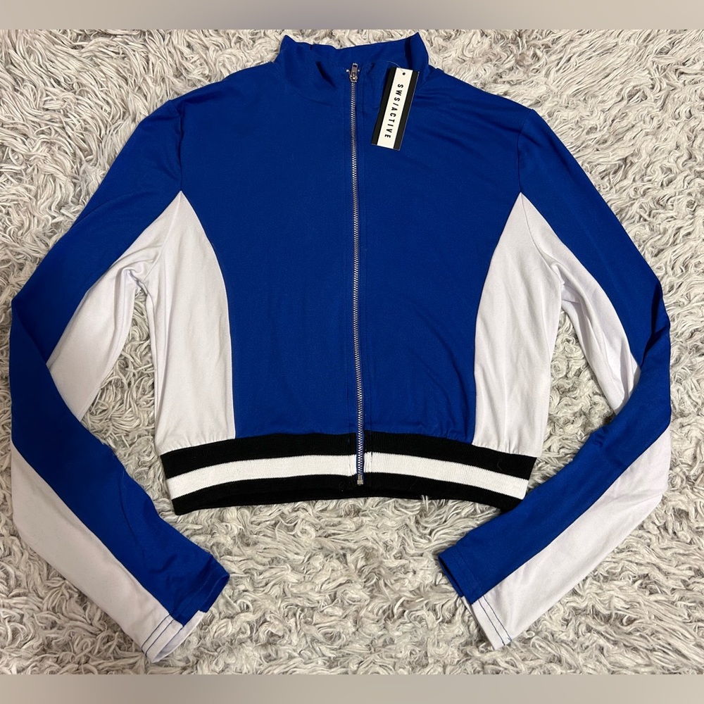 Cropped Activewear Jacket Size Small
